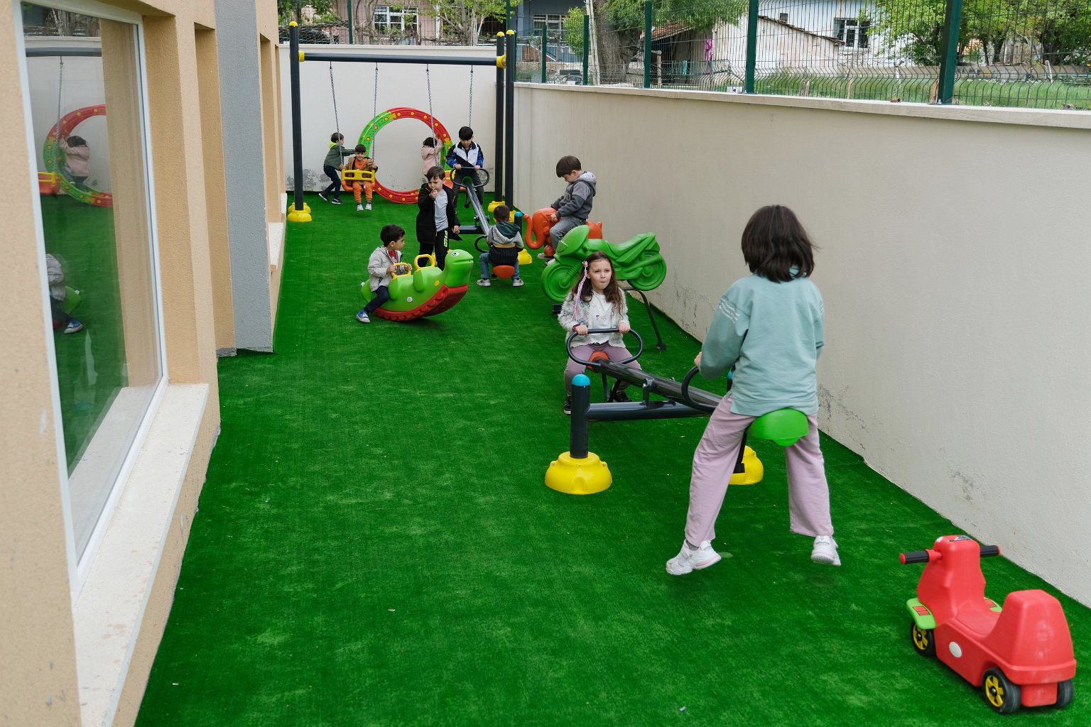 Kurumumuzdan Kareler